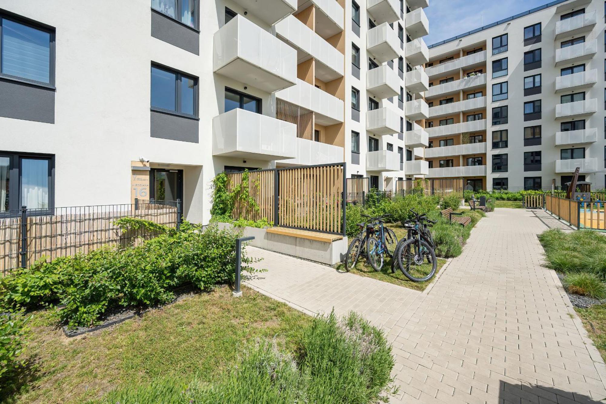 Miedziana Bright Apartment With Balcony And Parking Wroclaw By Noclegi Renters Exterior foto